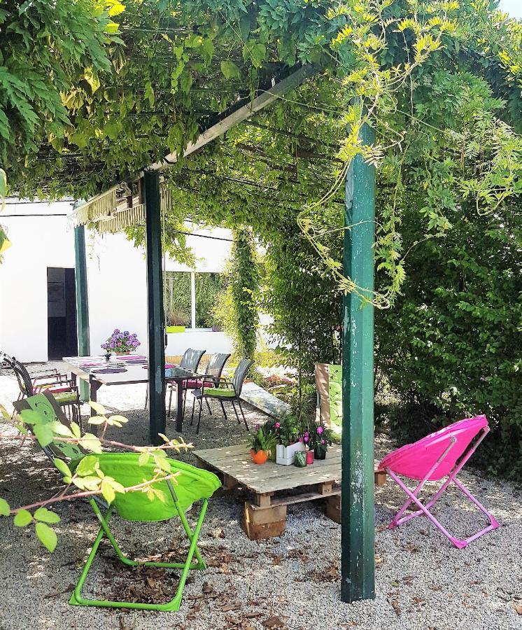 Bed and Breakfast Agathe Et Titi Marigny-les-Reullee Exterior foto